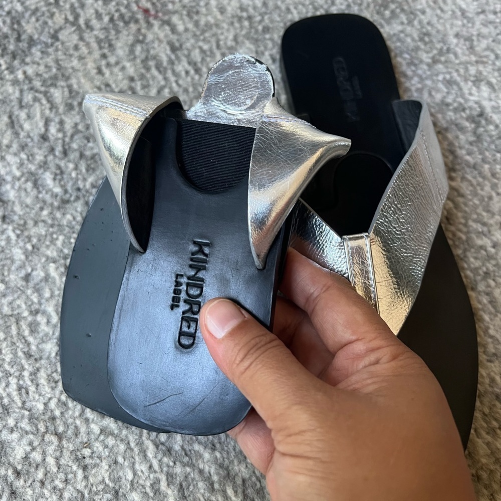 Kindred Label Hannah Thong Silver Foldable Leather Sandals size FR 39 US 8-8.5 - Picture 12 of 13
